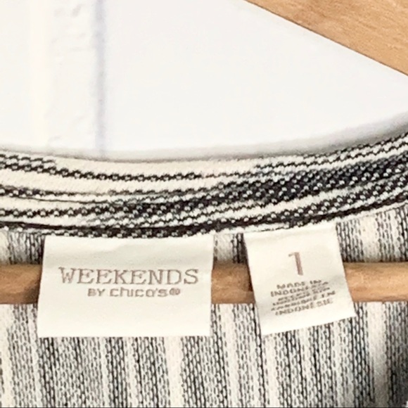 ✨3 for $25✨ Size 1 (small) Chico’s top - Picture 4 of 5